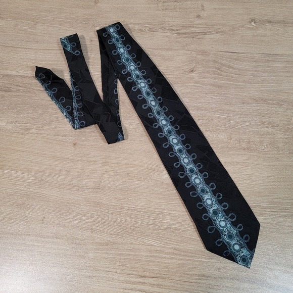 Pierre Balmain 100% SILK Handmade Tie Luxury Designer Professional Work Modern - Picture 2 of 5